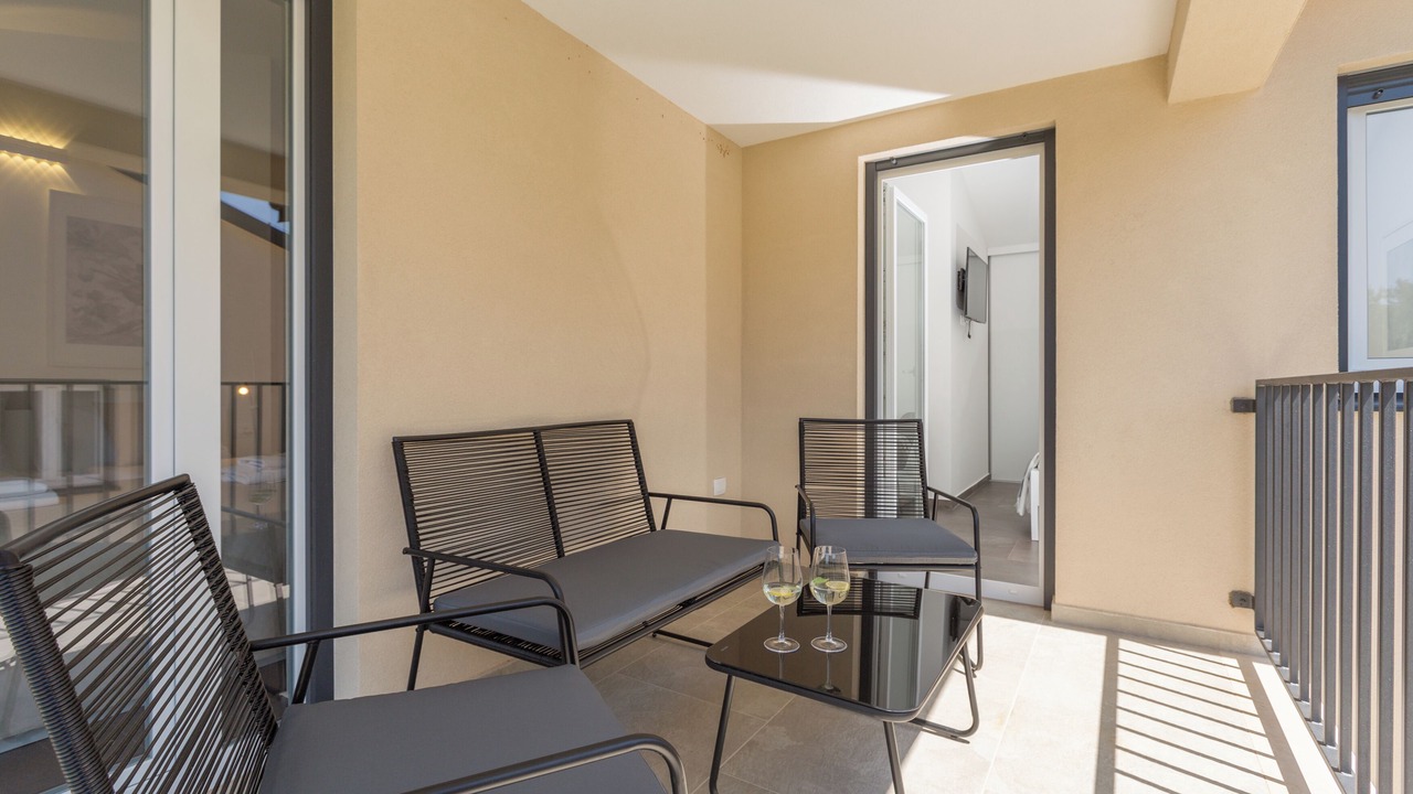 Photo of Patio Balcony in Tar