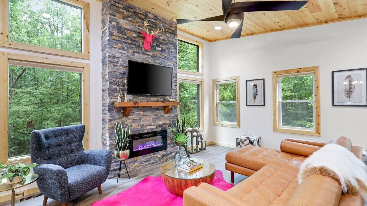 Photo of Livingroom in Ellijay