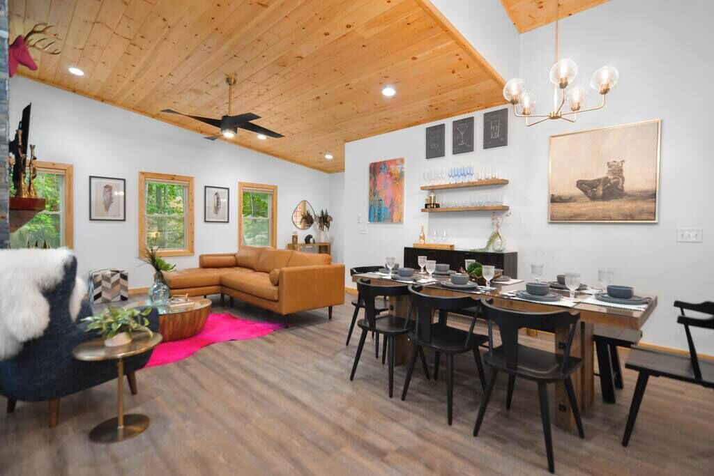 Photo of Bedroom in Ellijay