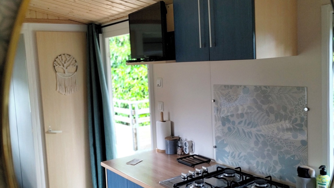 Photo of Kitchen in Lacroix-sur-Meuse