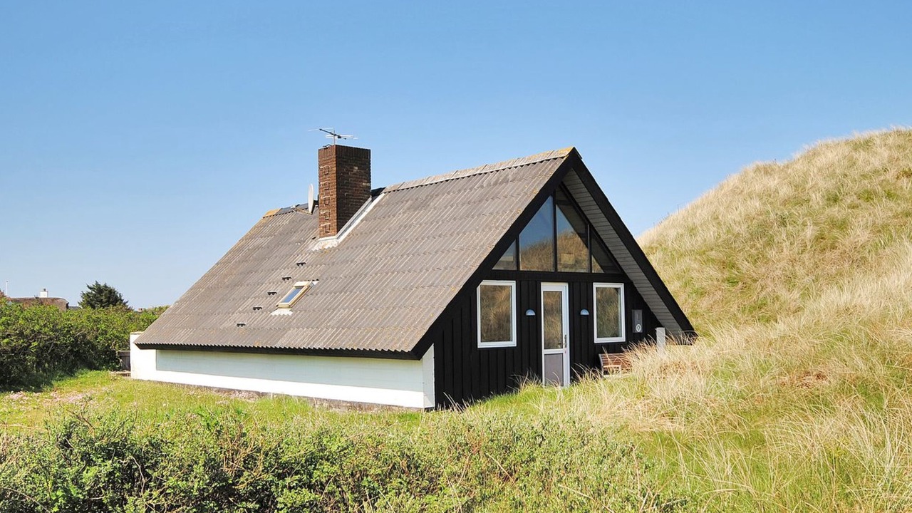 Photo of Others in Houvig Strand