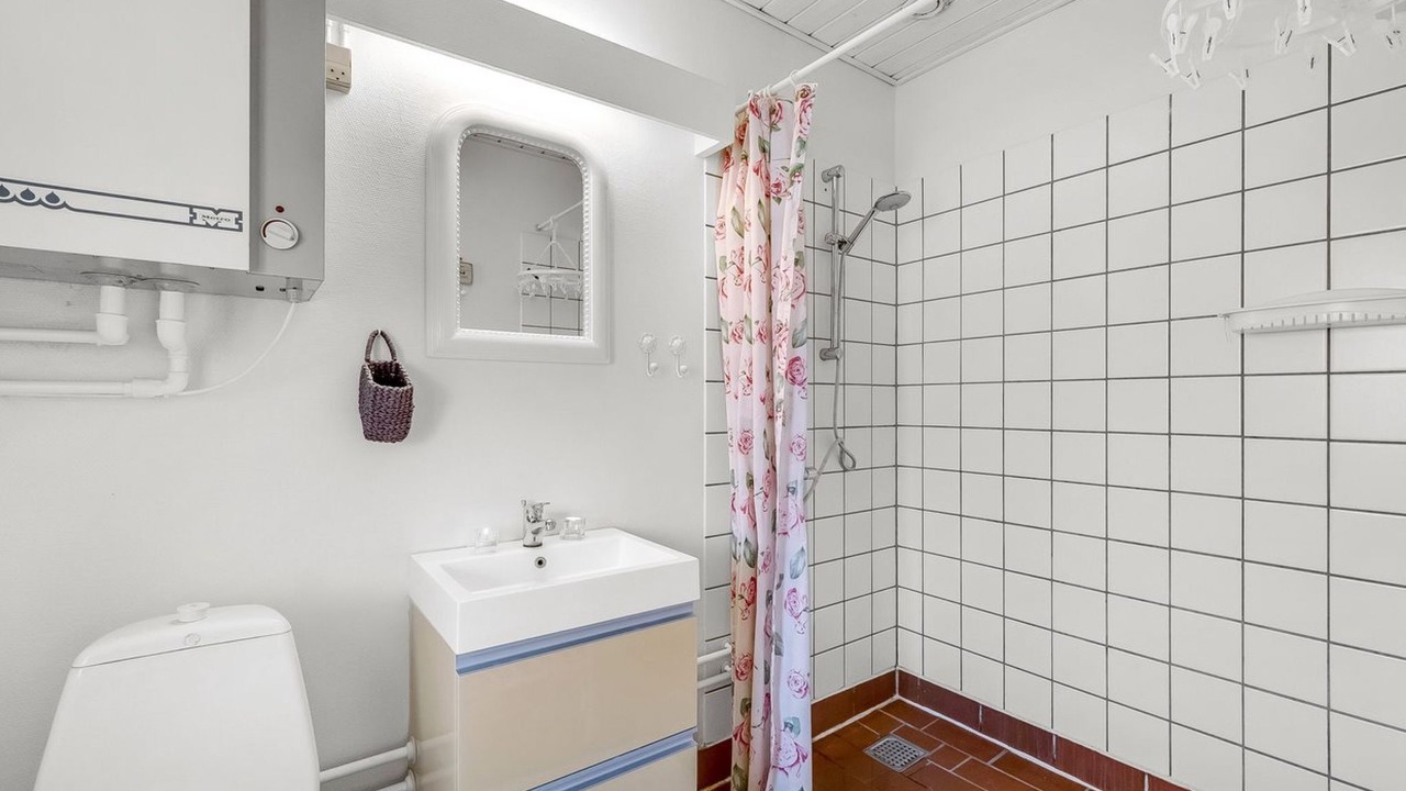 Photo of Bathroom in Trans