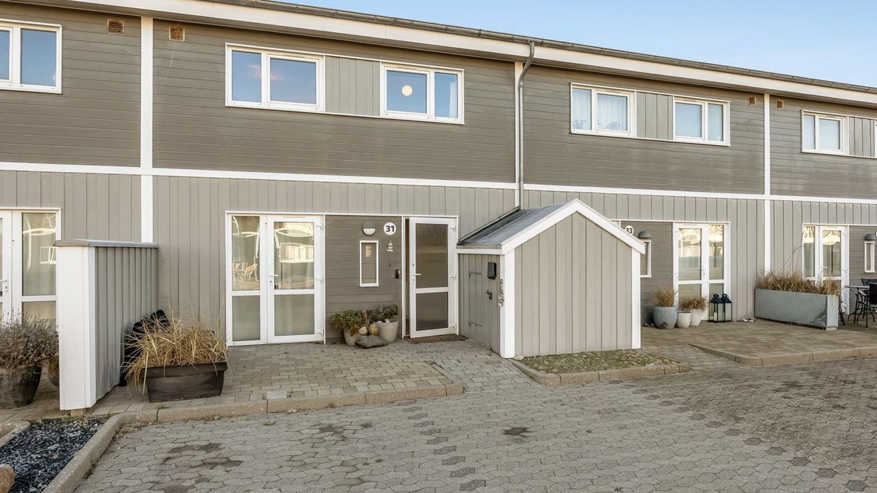 Photo of Others in Lokken
