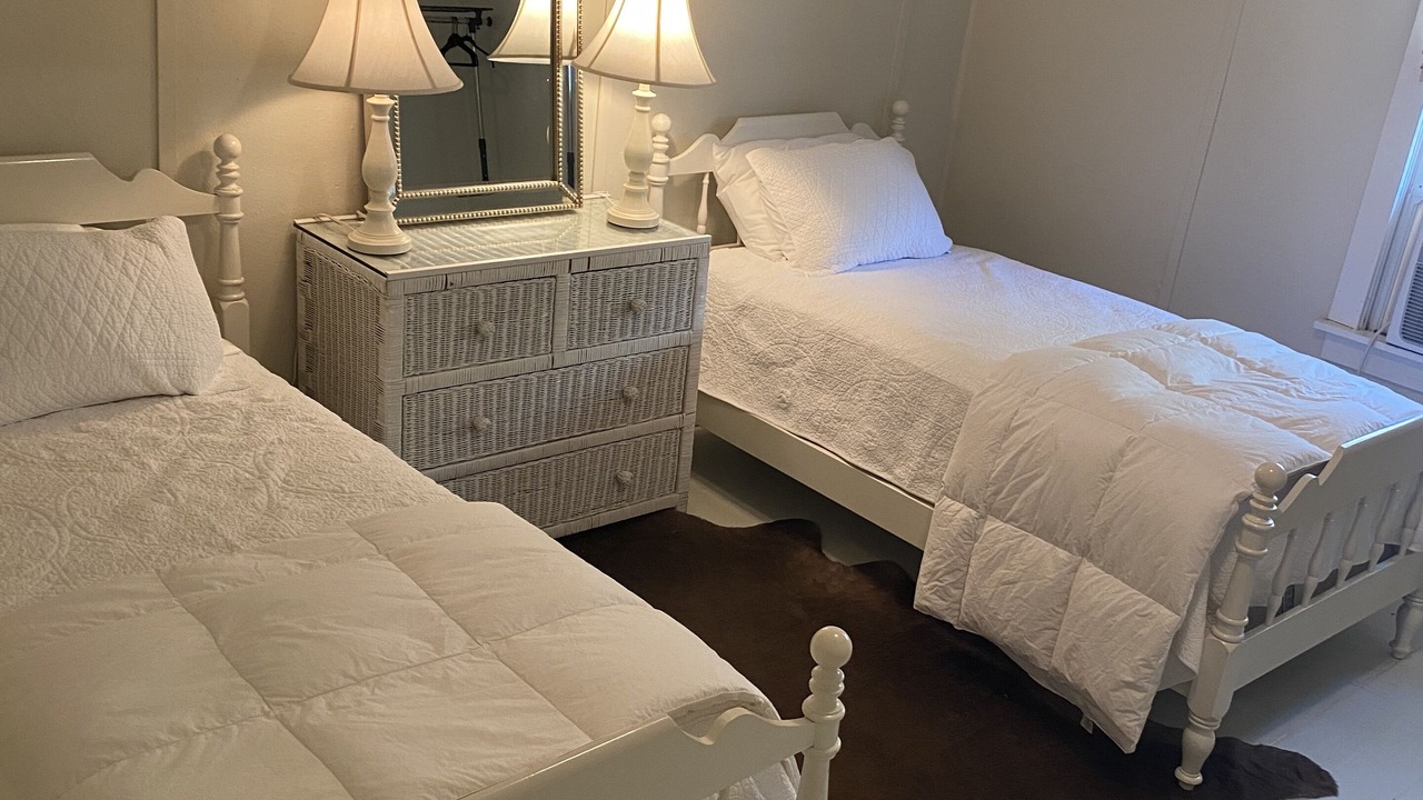 Photo of Bedroom in Summerville Historic District