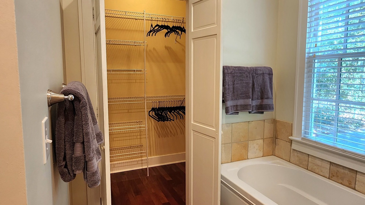 Photo of Bathroom in Summerville Historic District