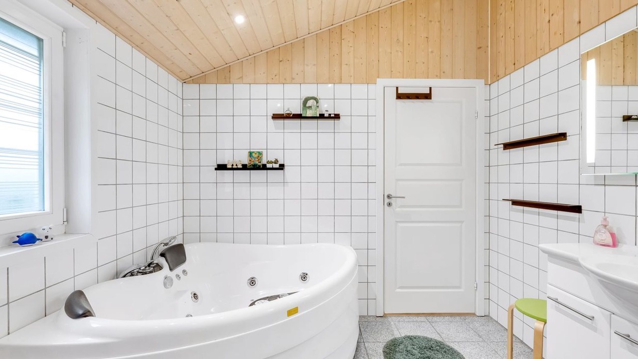 Photo of Bathroom in Arrild Ferieby