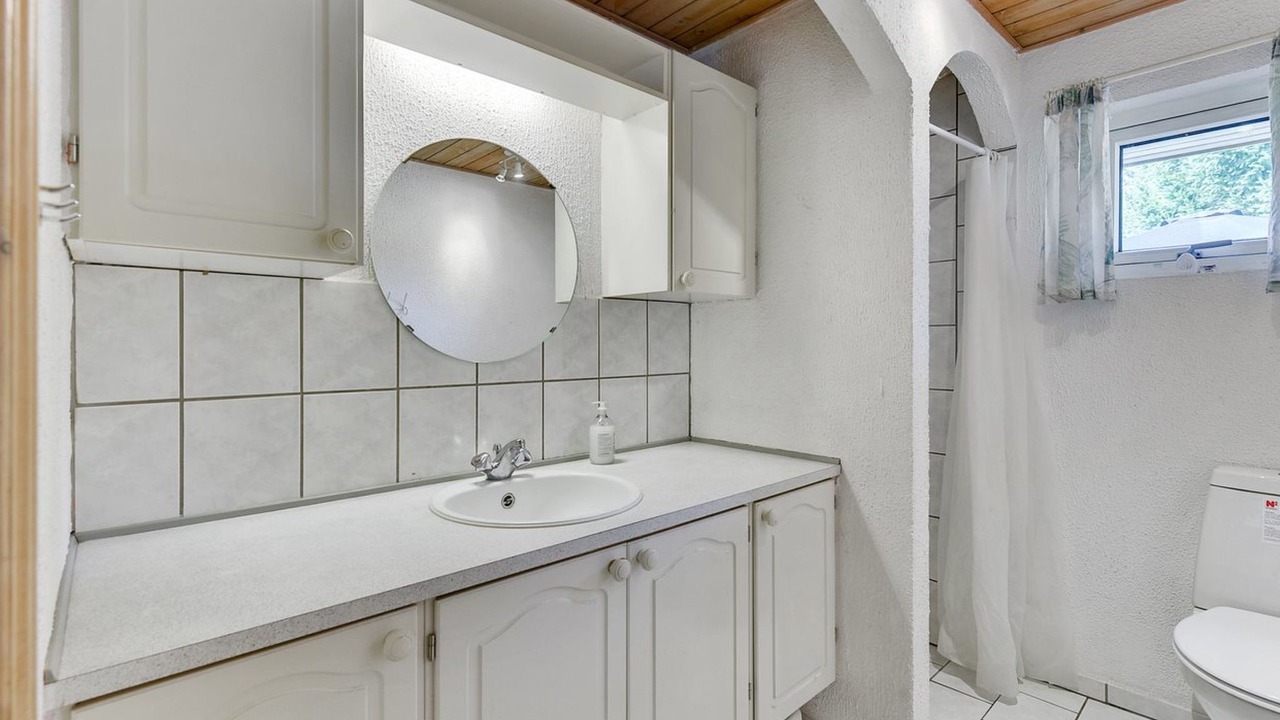 Photo of Bathroom in Jegum
