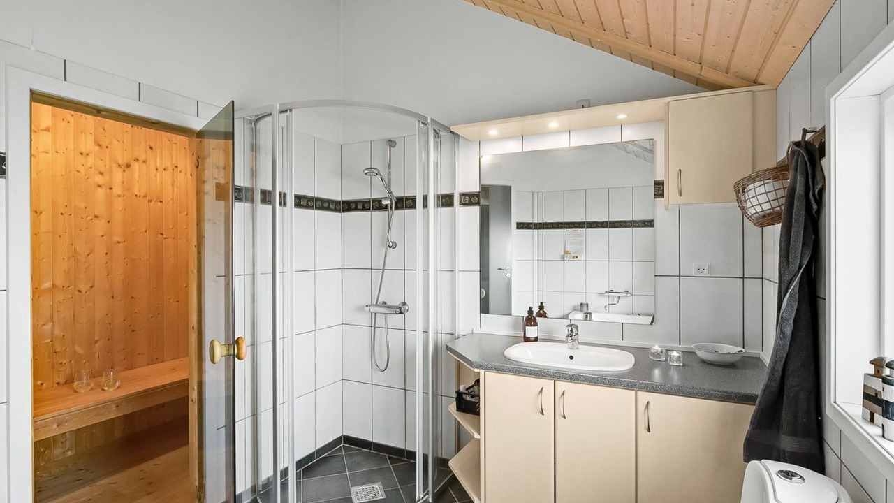 Photo of Bathroom in Vrist Strand