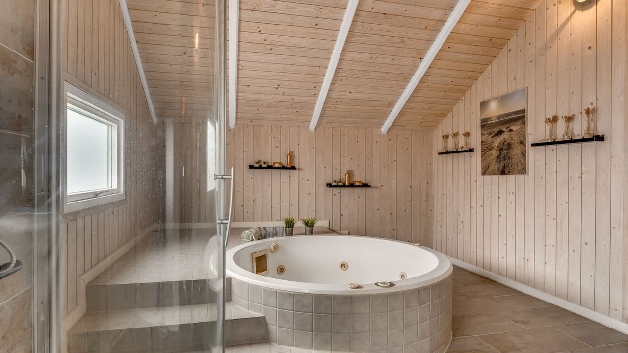 Photo of Bathroom in Vrist Strand
