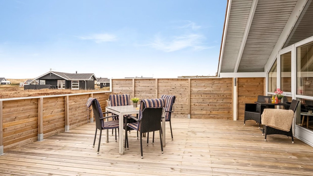 Photo of Others in Vrist Strand