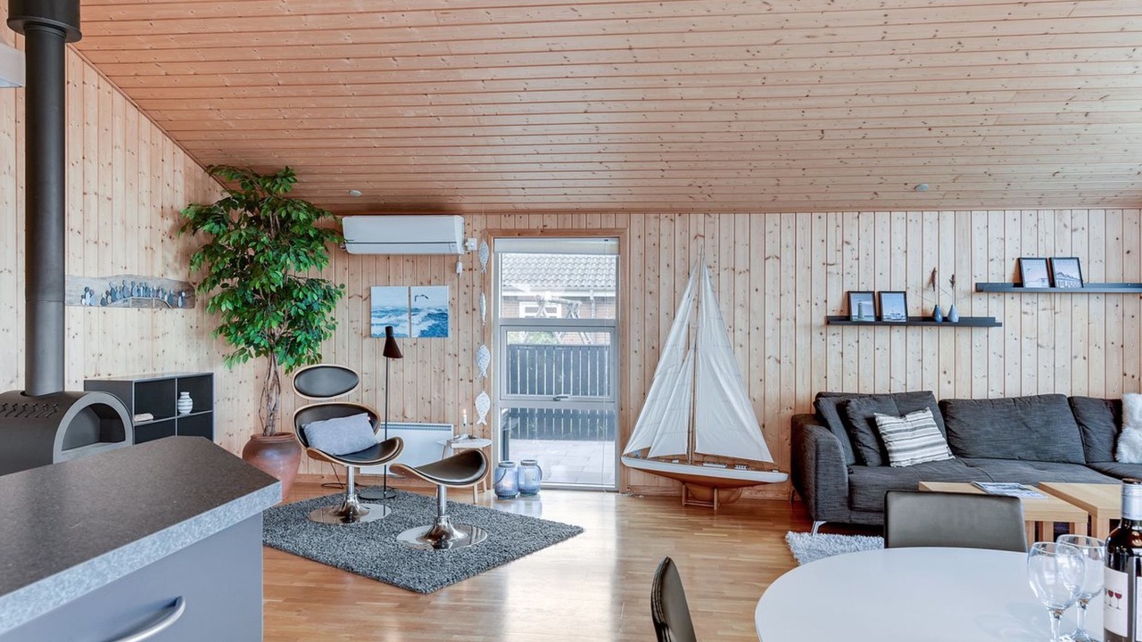 Photo of Livingroom in Trans