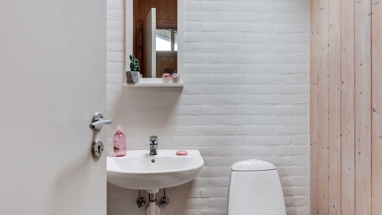 Photo of Bathroom in Trans