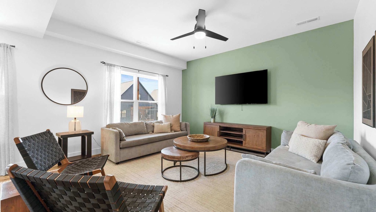 Photo of Livingroom in Hollister