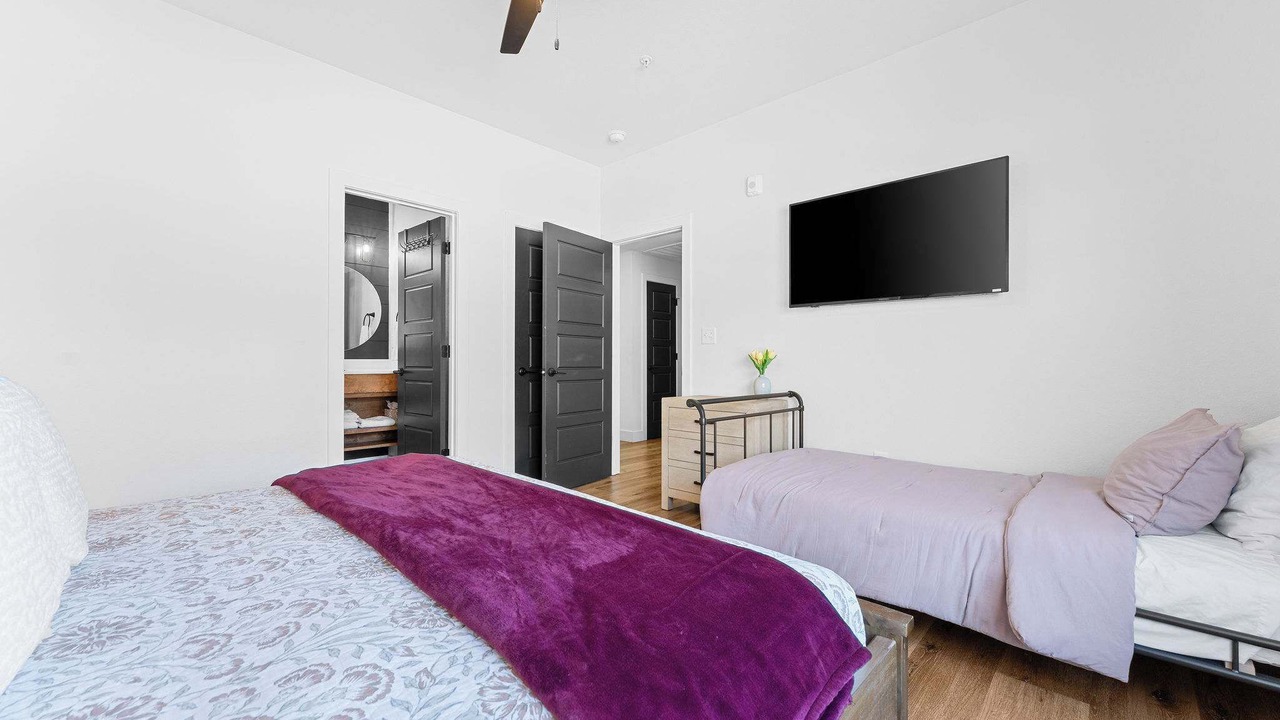 Photo of Bedroom in Hollister