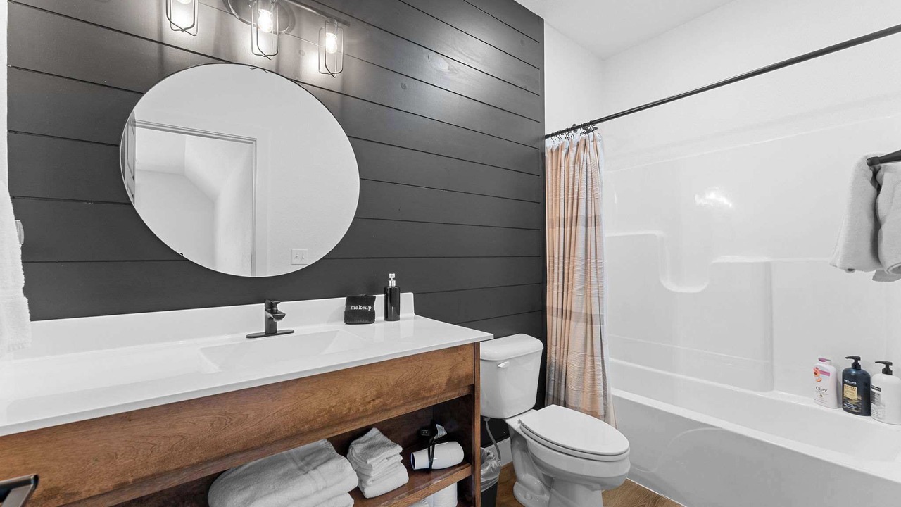 Photo of Bathroom in Hollister
