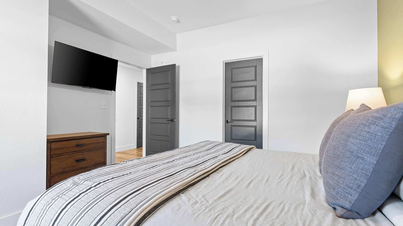 Photo of Bedroom in Hollister