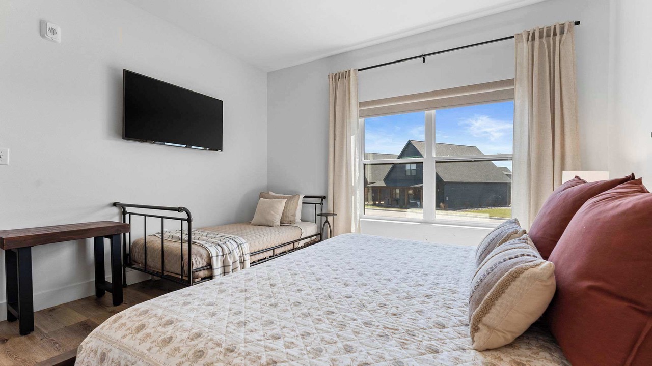 Photo of Bedroom in Hollister