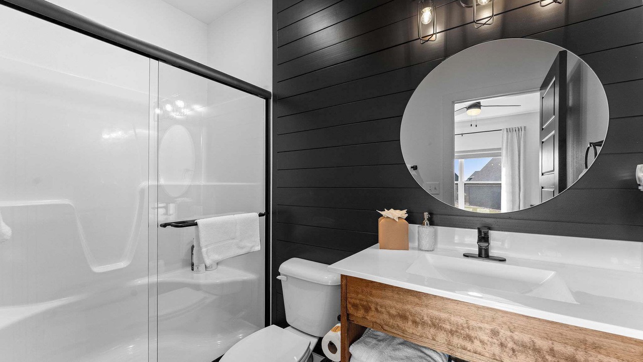 Photo of Bathroom in Hollister