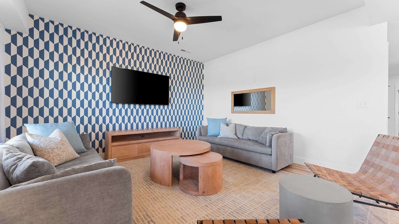 Photo of Livingroom in Hollister