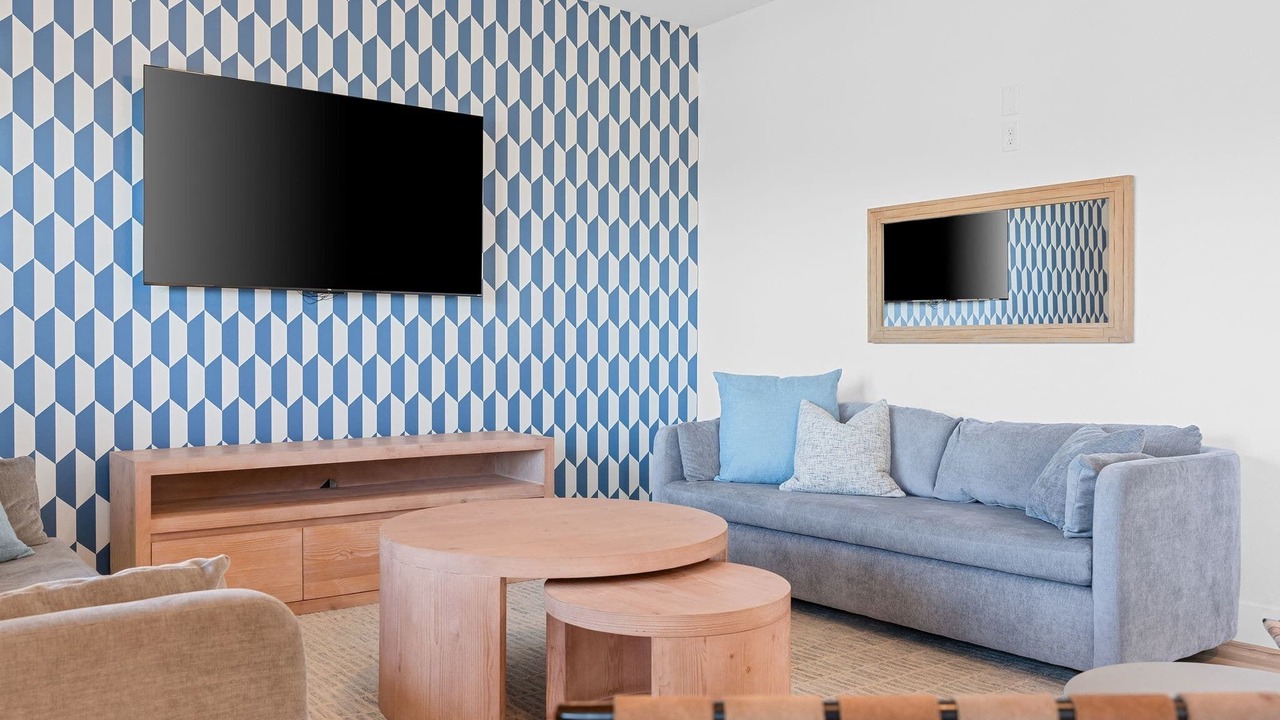 Photo of Livingroom in Hollister