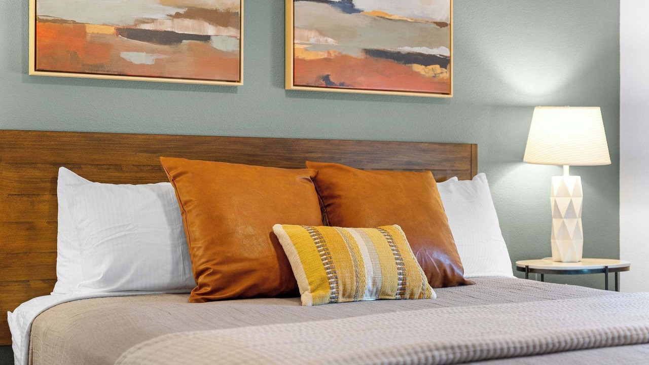 Photo of Bedroom in Hollister