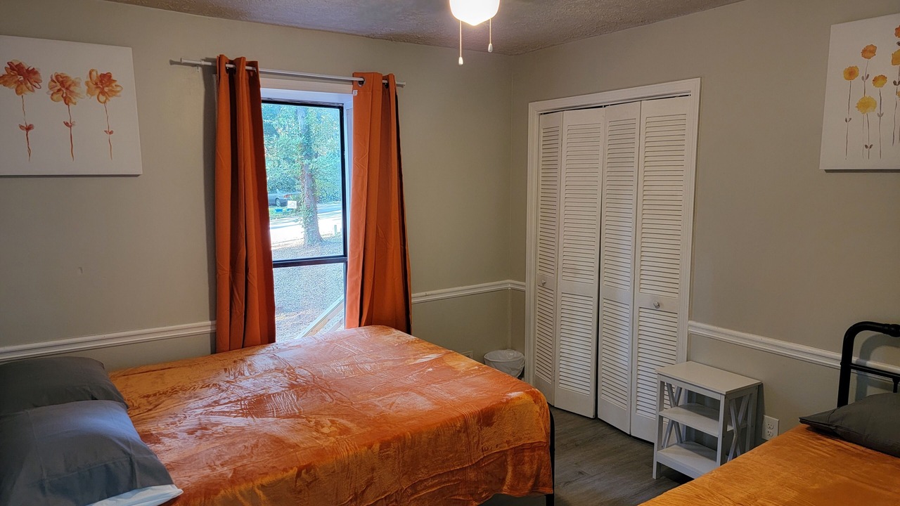 Photo of Bedroom in Stone Mountain