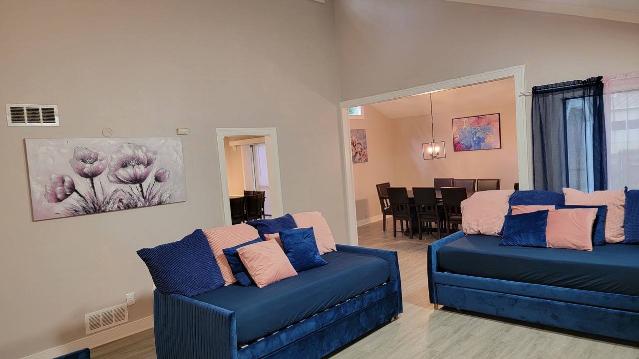 Photo of Livingroom in Stone Mountain