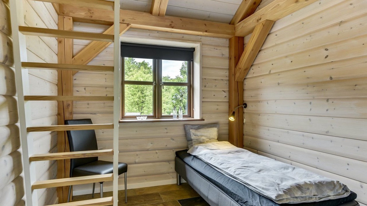 Photo of Others in Skygge