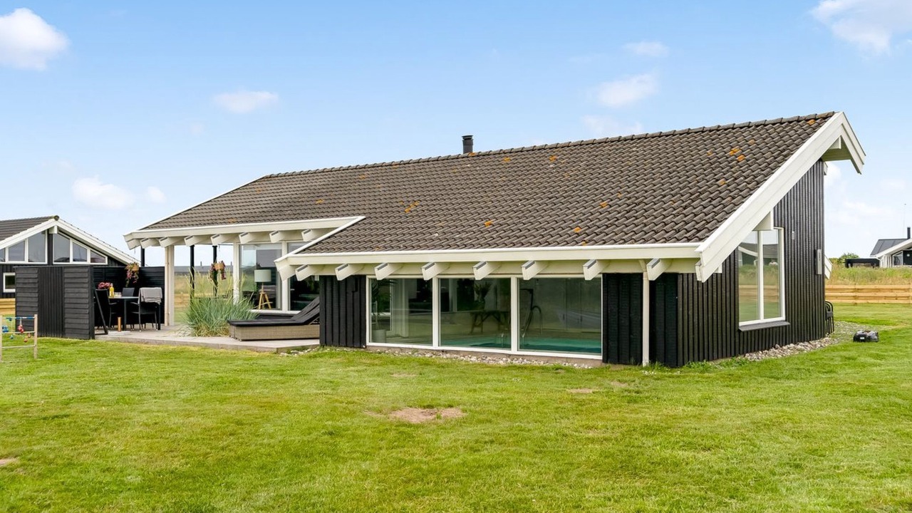 Photo of Others in Lokken