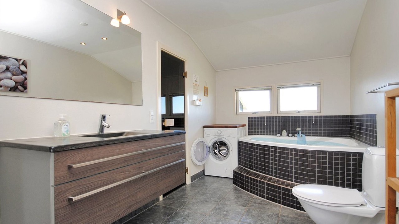 Photo of Bathroom in Vrist Strand