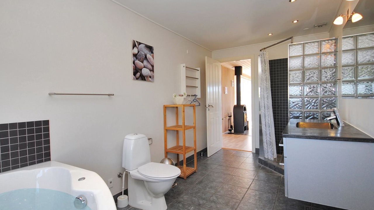 Photo of Bathroom in Vrist Strand