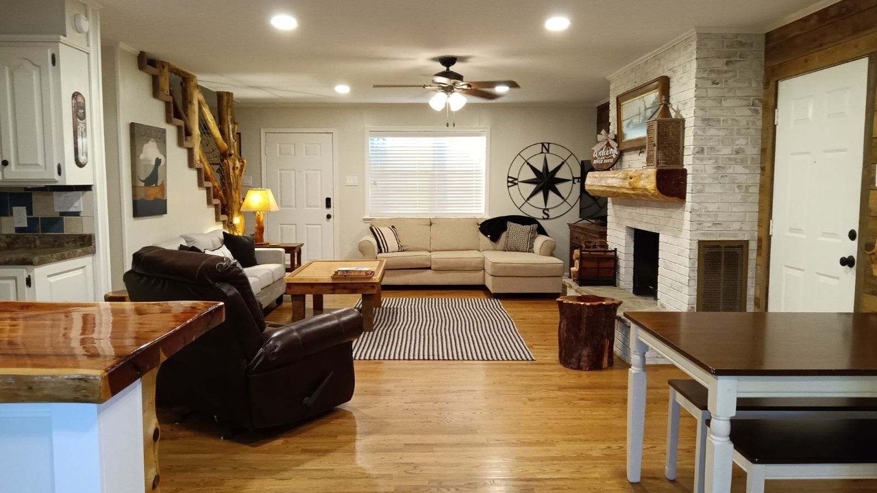 Photo of Livingroom in Pangburn