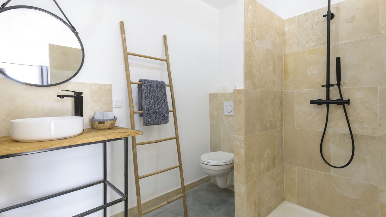 Photo of Bathroom in Tulette