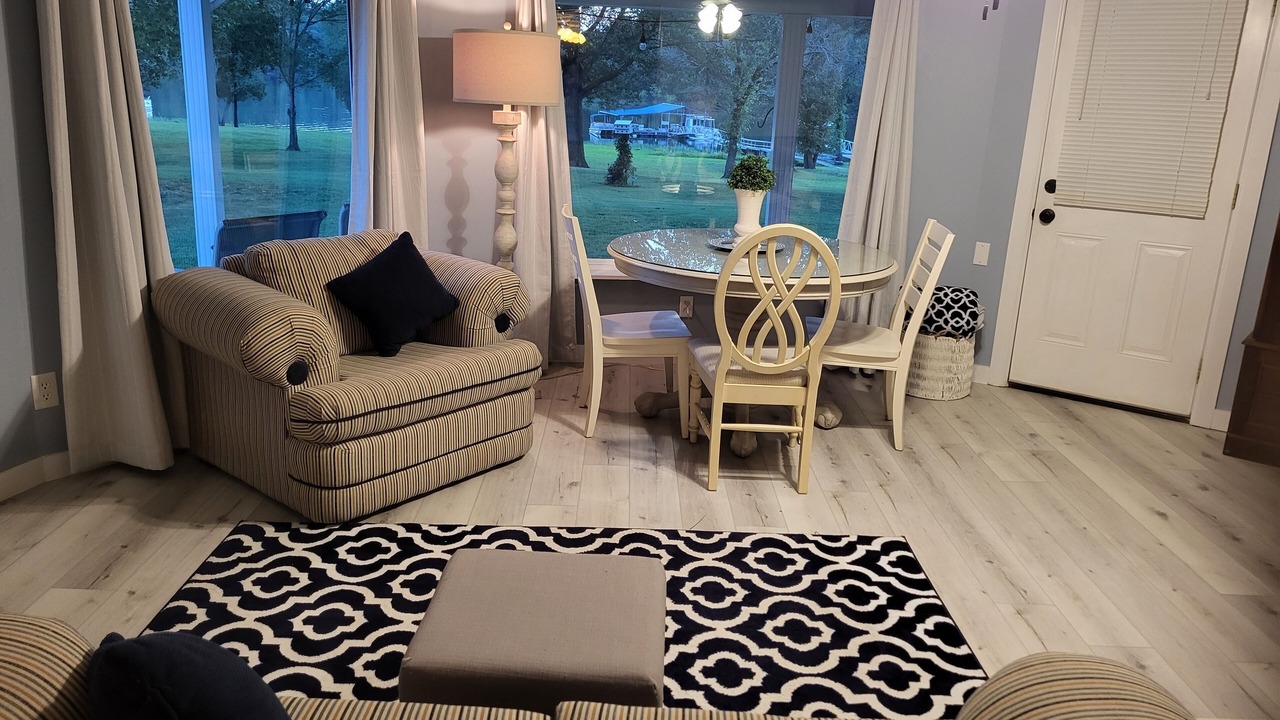Photo of Livingroom in Gilbertsville