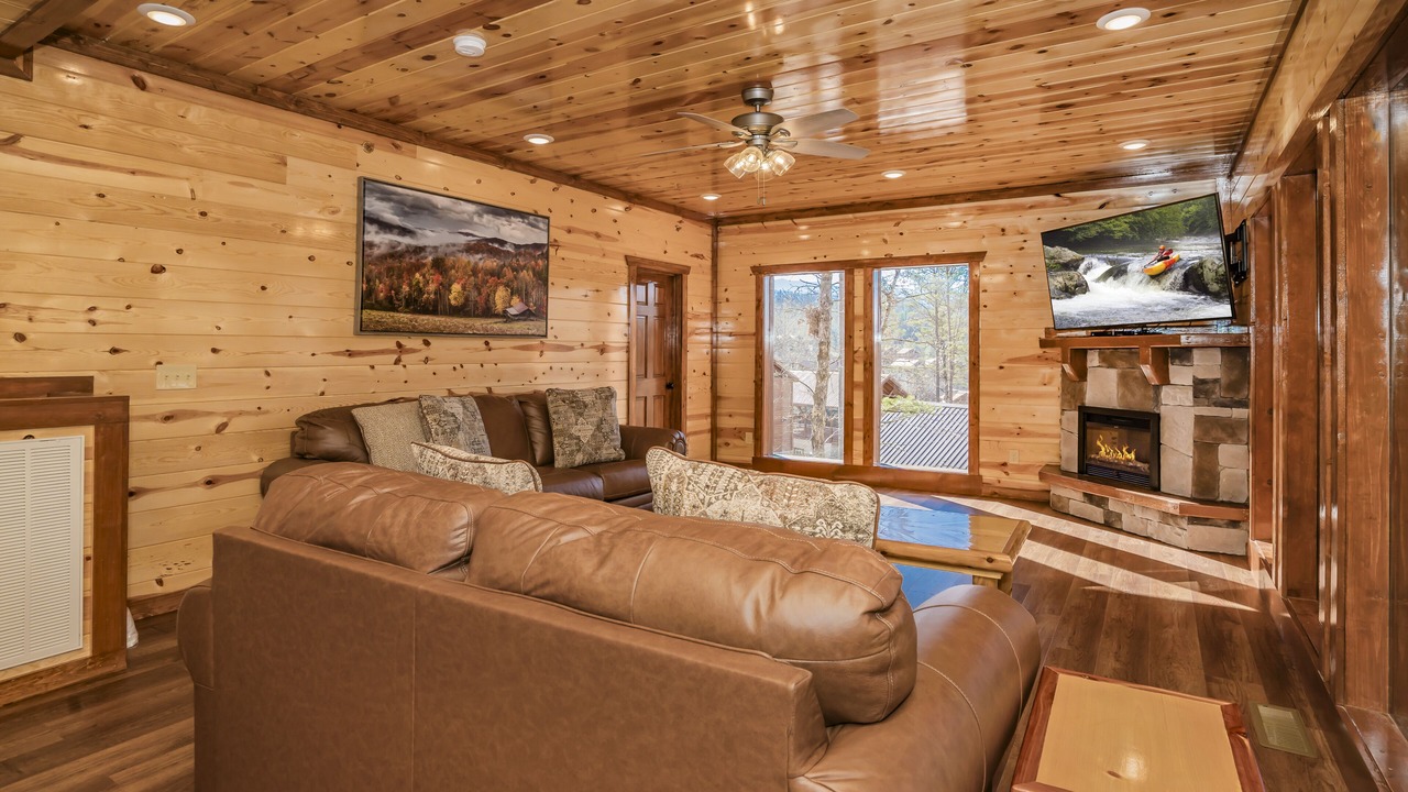 Photo of Livingroom in Caton