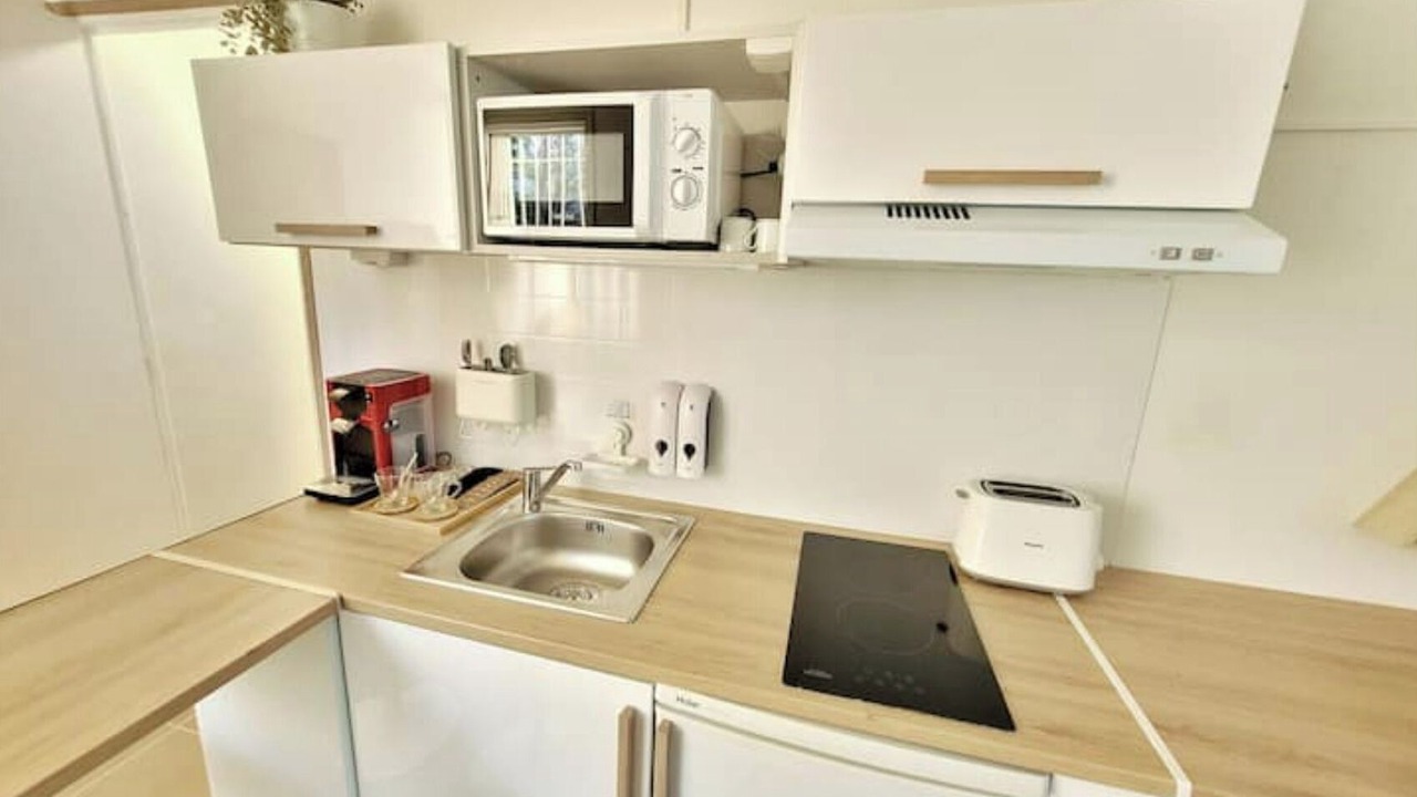 Photo of Kitchen in Residence Las Rebes Batiment