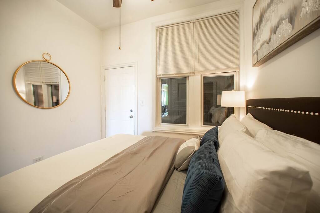 Photo of Bedroom in Lower West Side