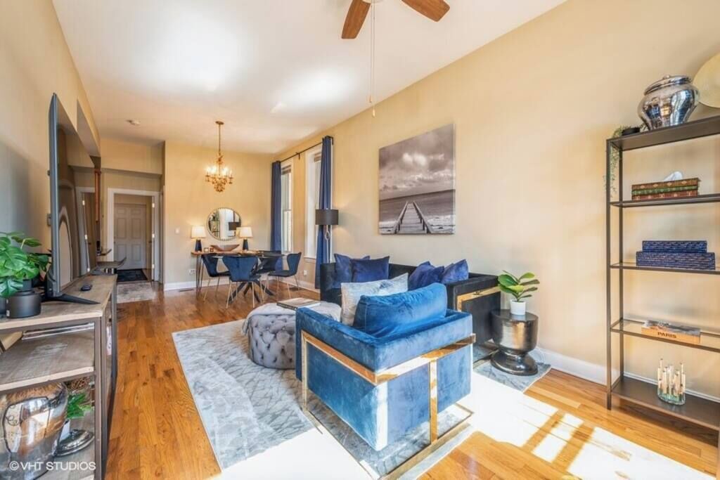 Photo of Livingroom in Lower West Side