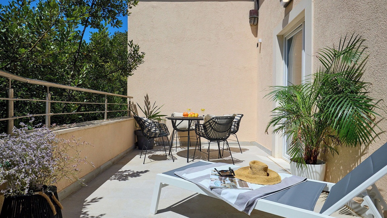 Photo of Outdoor in Pile