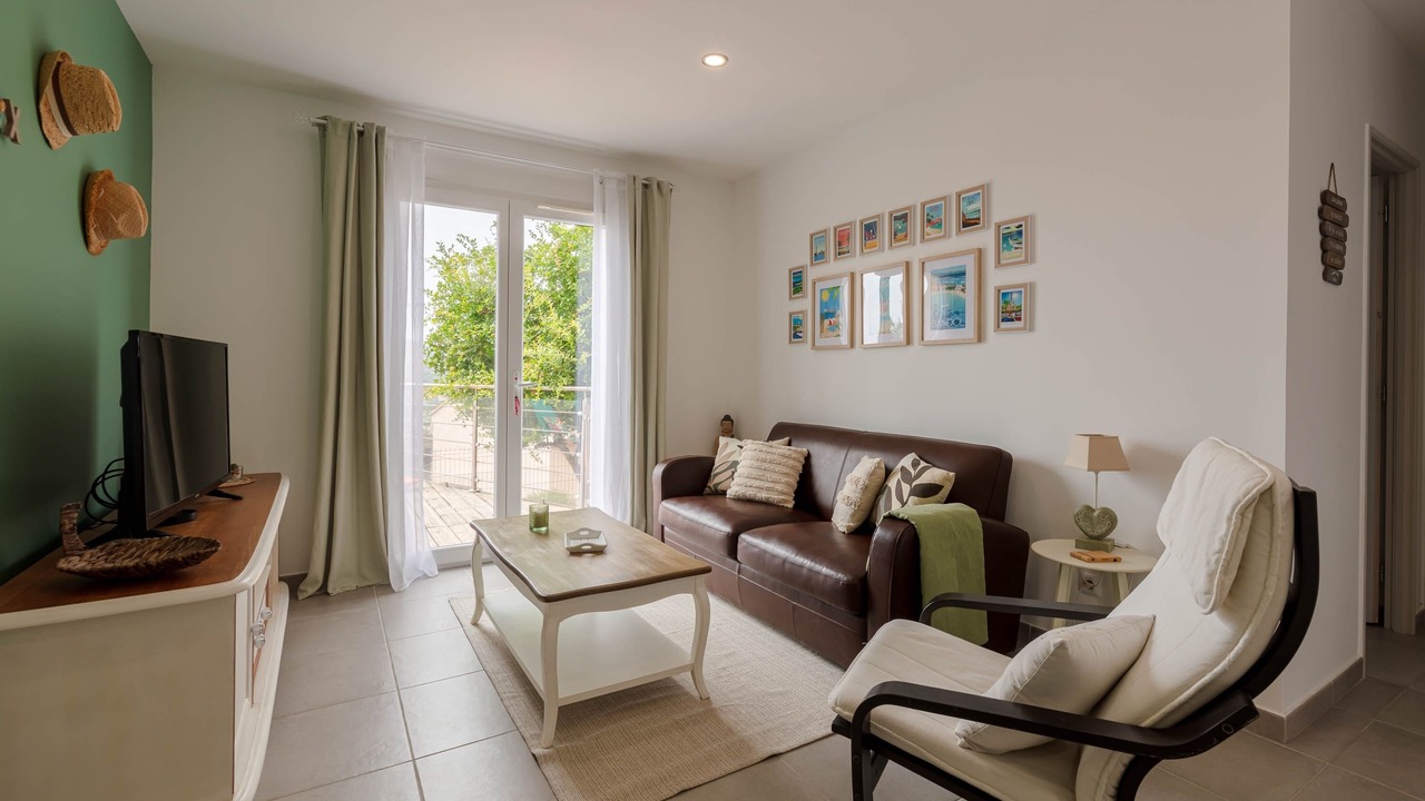 Photo of Livingroom in Ollioules