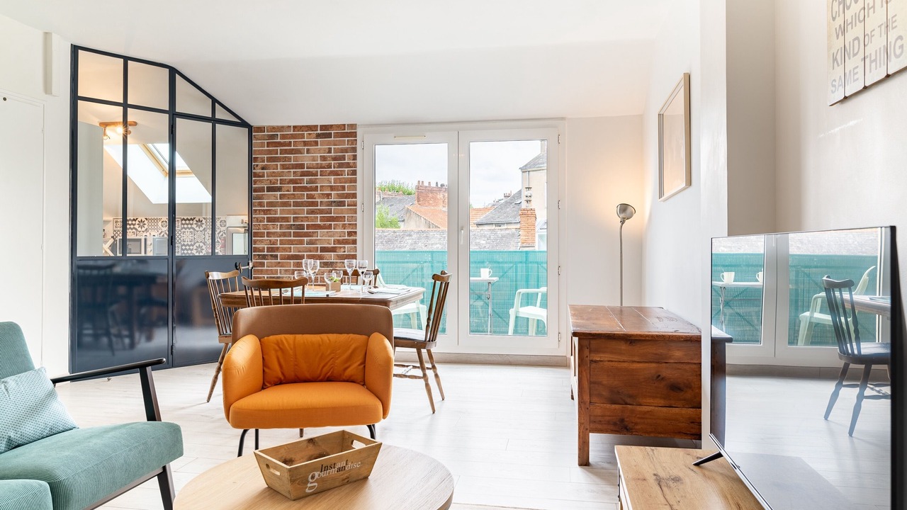 Photo of Livingroom in Zola
