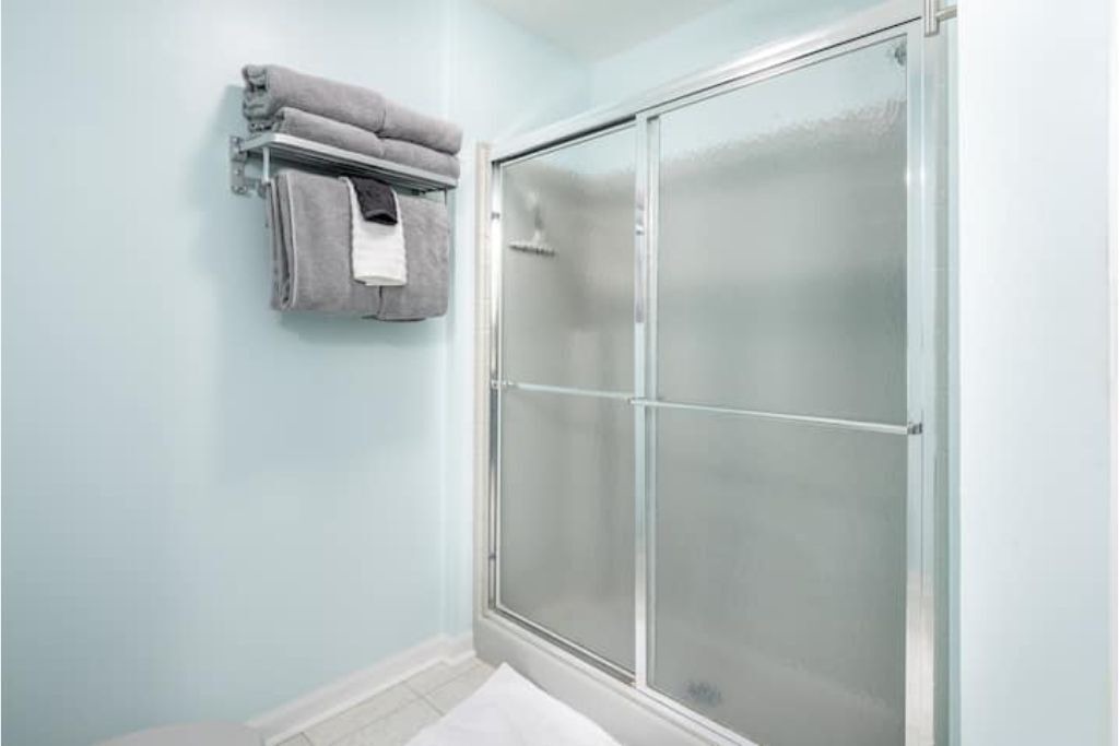 Photo of Bathroom in Delavan Lake