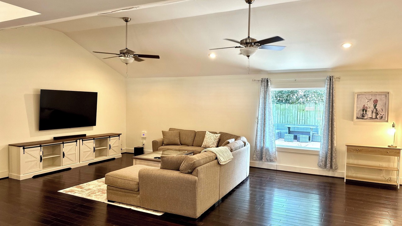 Photo of Bedroom in Memorial City