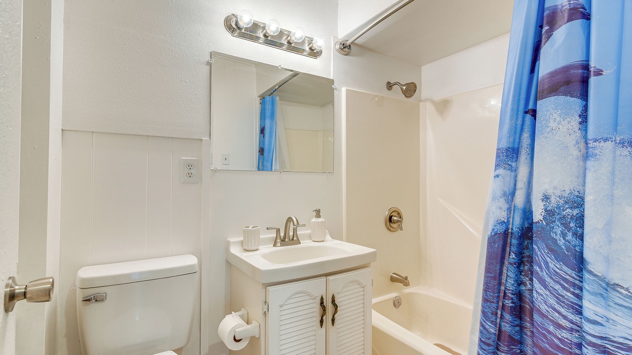 Photo of Bathroom in Lake Jackson
