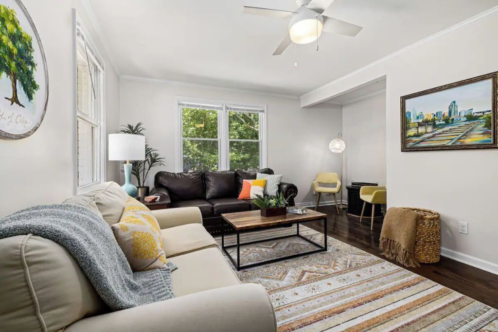 Photo of Livingroom in Southeast Raleigh