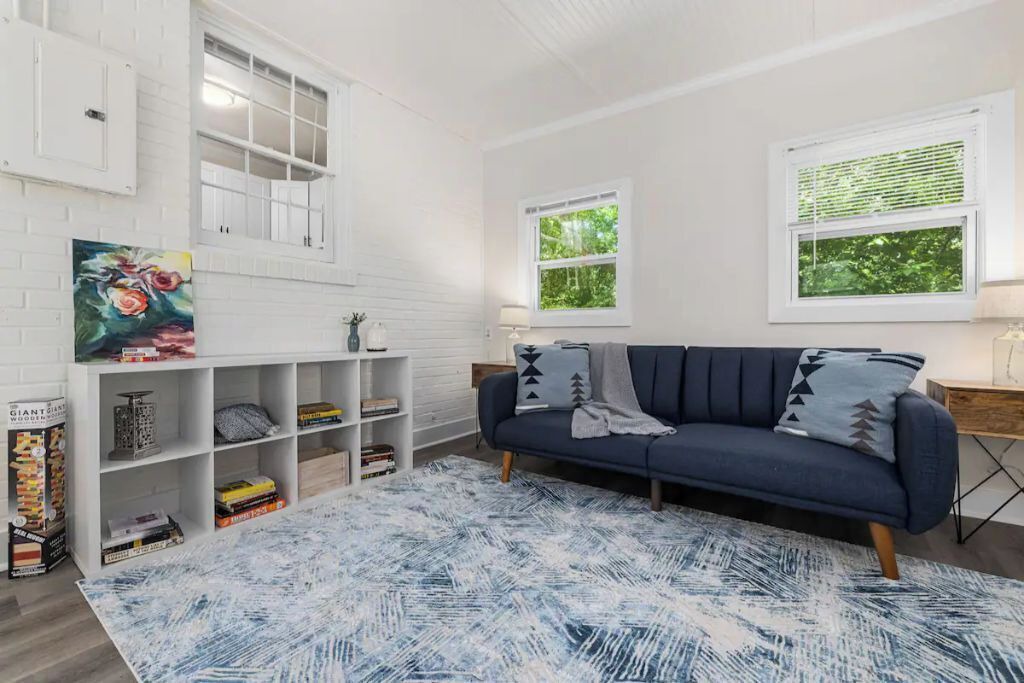Photo of Livingroom in Southeast Raleigh