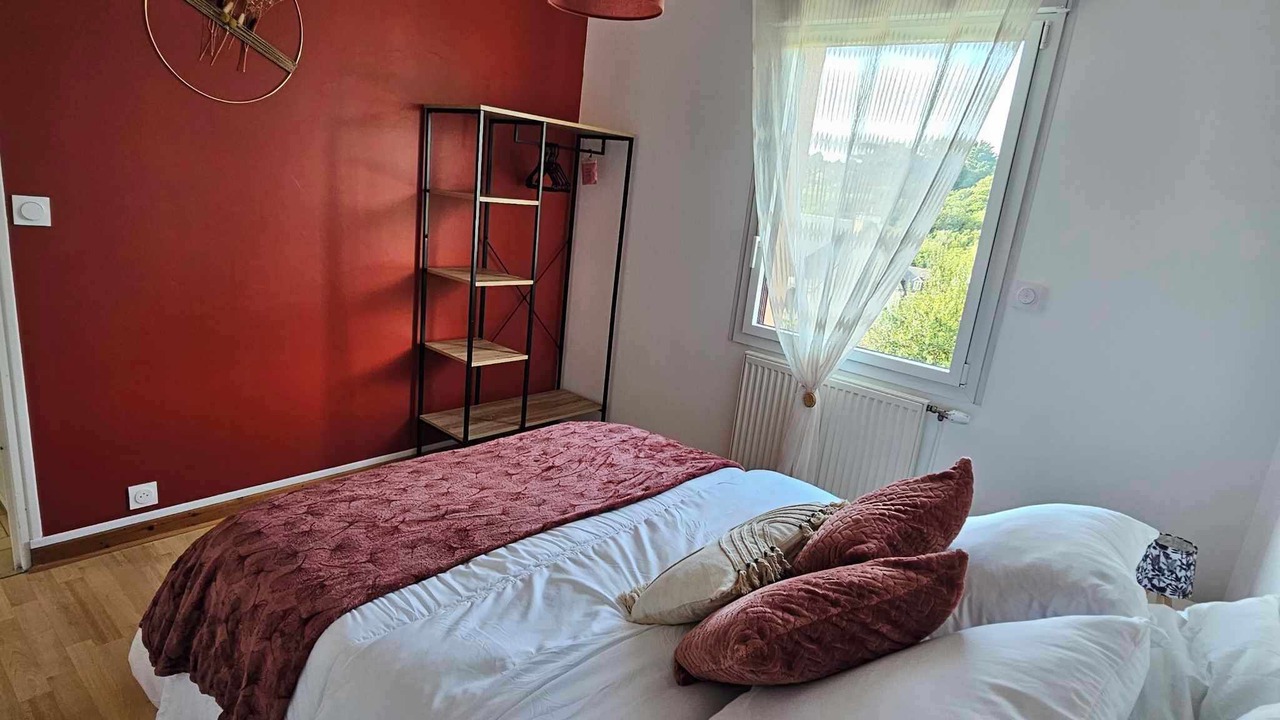 Photo of Bedroom in Saint-Michel-en-Greve