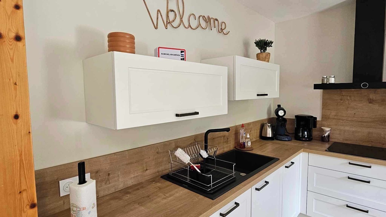 Photo of Kitchen in Saint-Michel-en-Greve