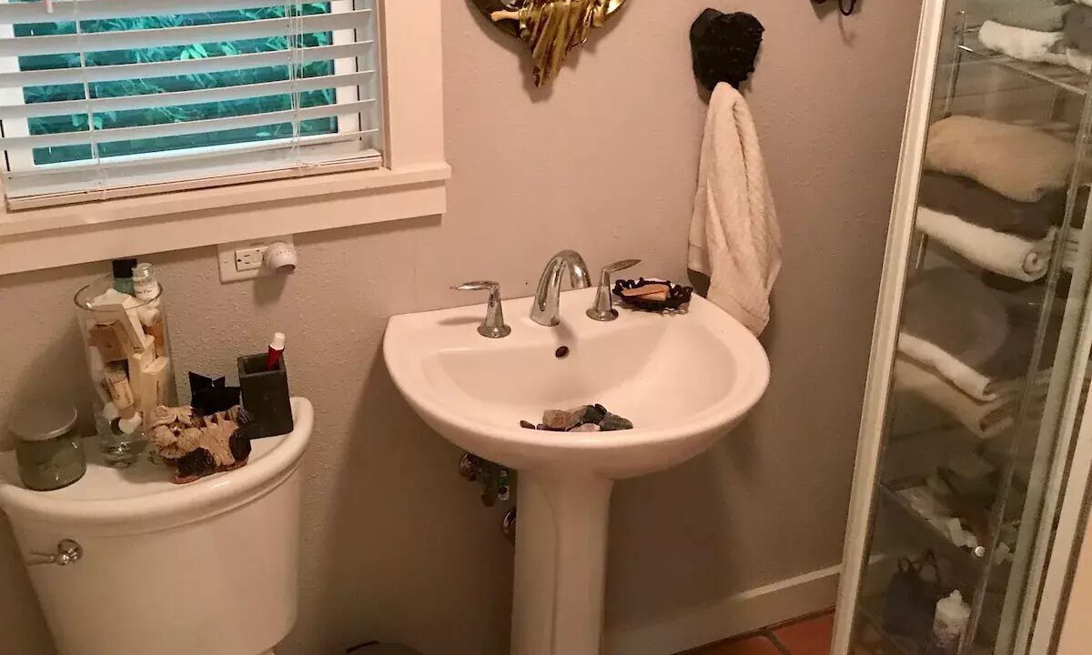 Photo of Bathroom in Mahncke Park