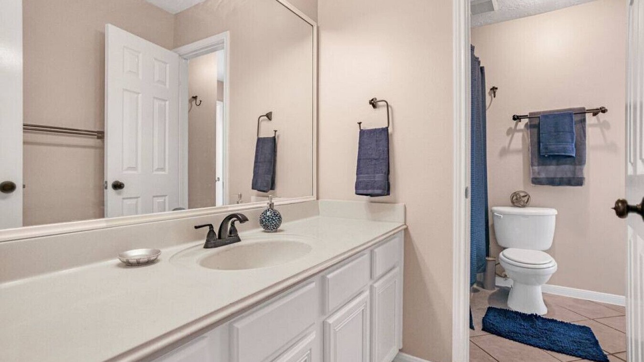 Photo of Bathroom in Klein